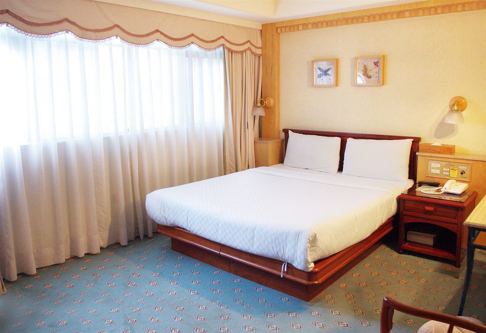 Kdm Hotel Taipei Esterno foto