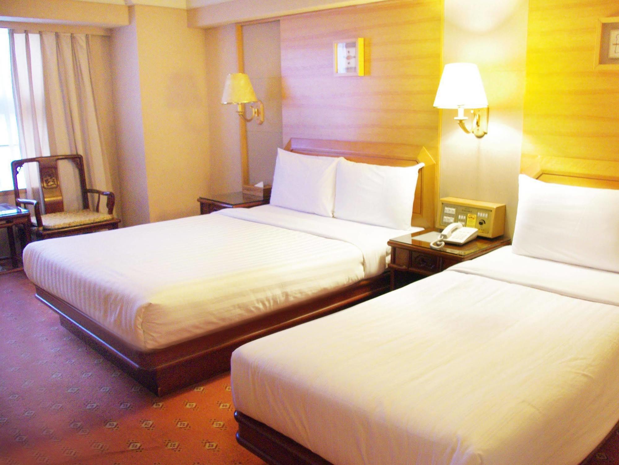 Kdm Hotel Taipei Esterno foto